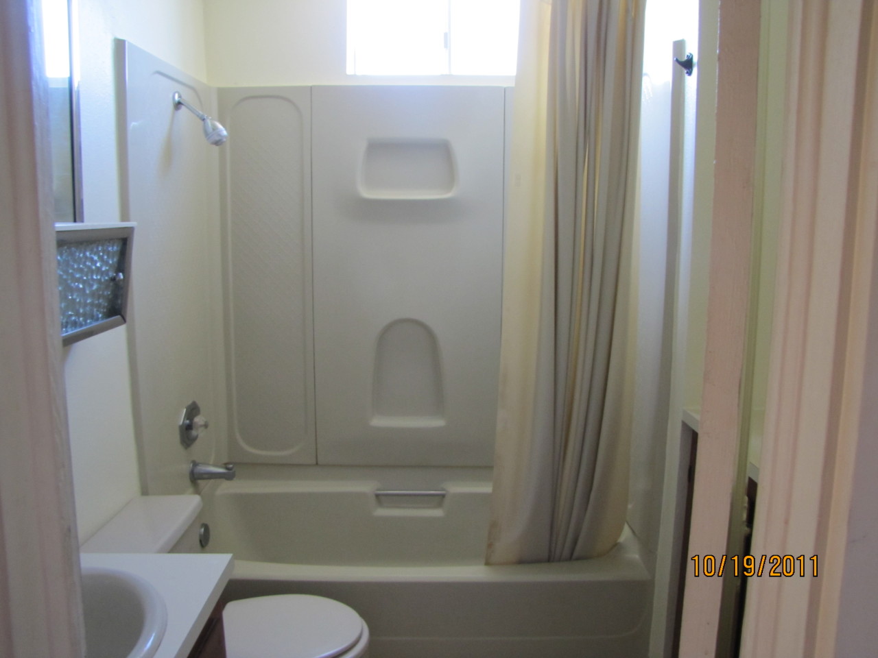 4604 Webb Road Anderson, CA 96007 - Photo 6 of 9 a bathroom with a toilet and a sink