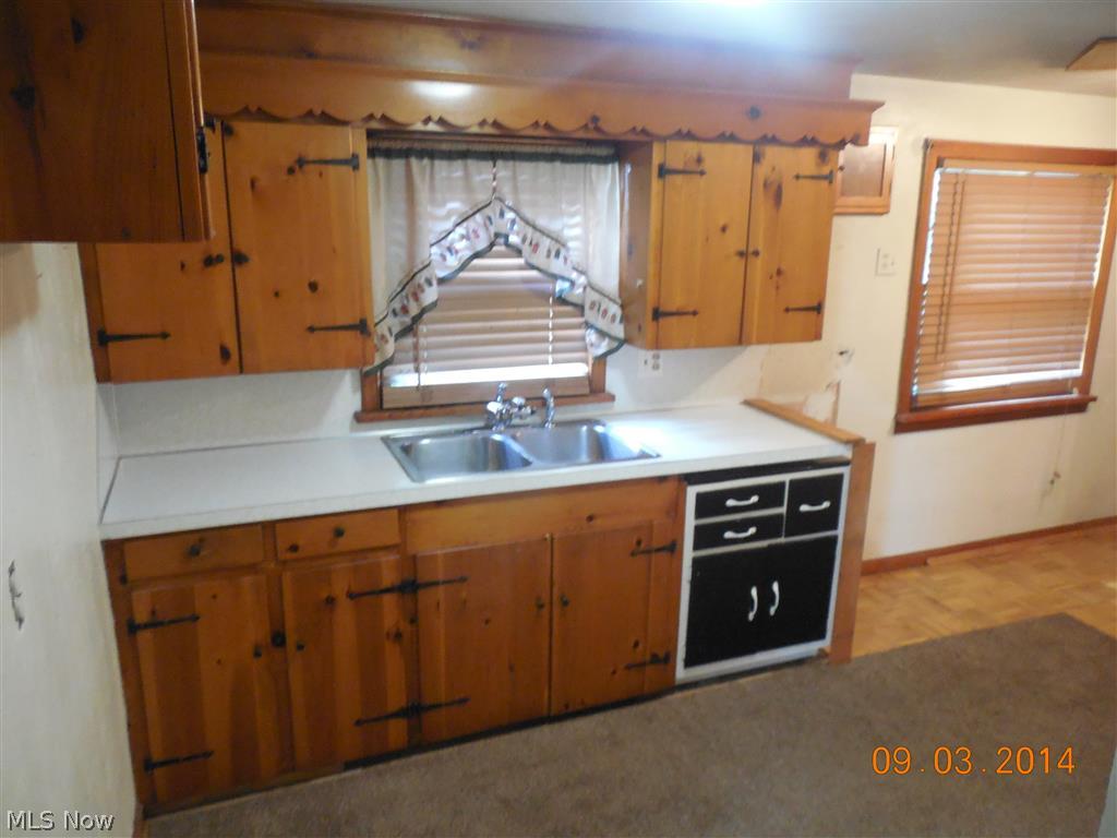1712 Spring Valley Avenue Northwest Canton, OH 44708 - Photo 3 of 12 Gallery Image 3