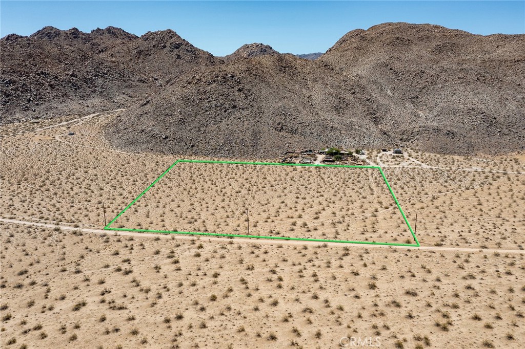 62600 Sullivan Road Joshua Tree, CA 92252 - Photo 7 of 15 a view of wooden floor