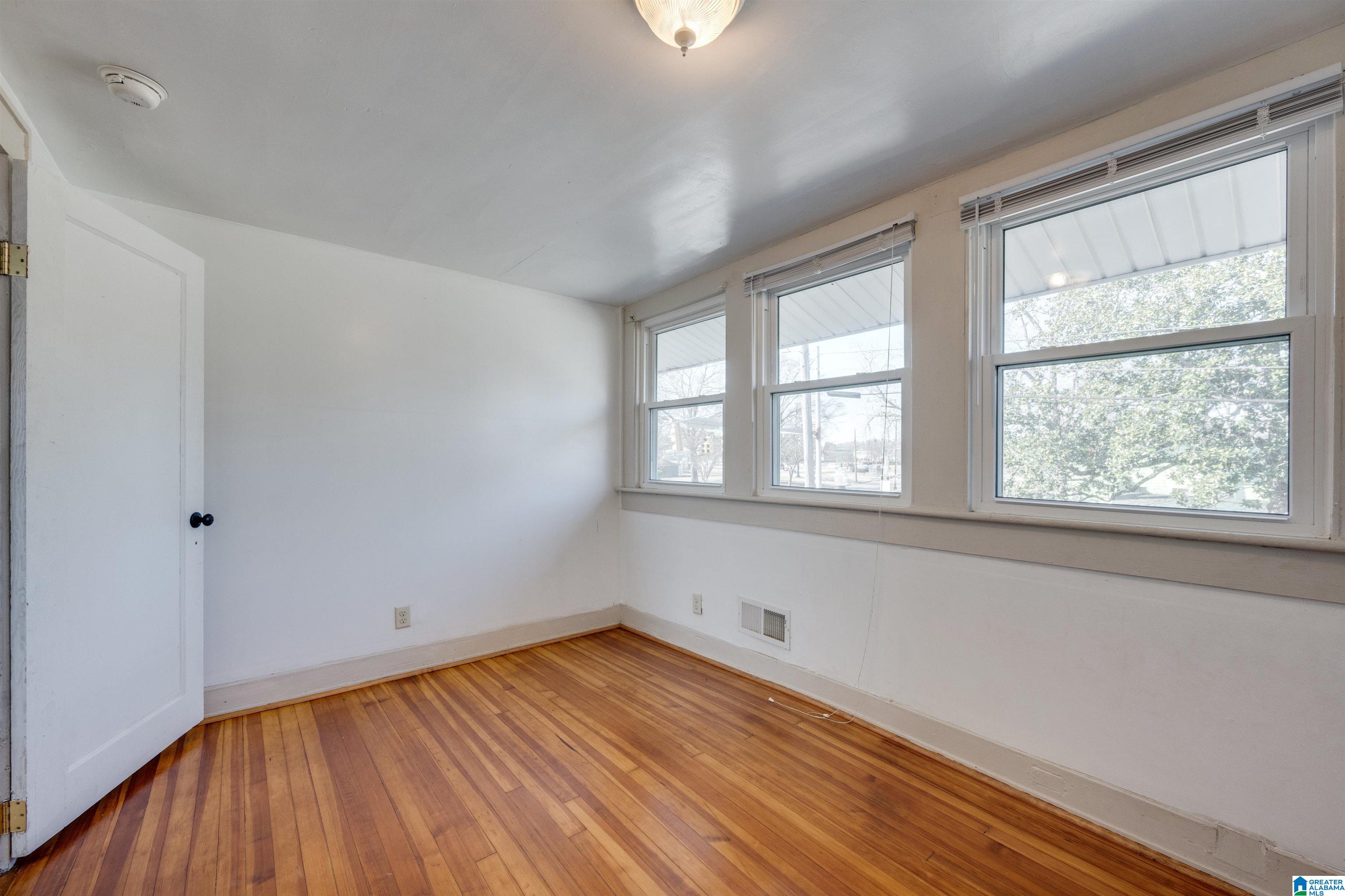901 6th Street Southwest Birmingham, AL 35211 - Photo 28 of 32
