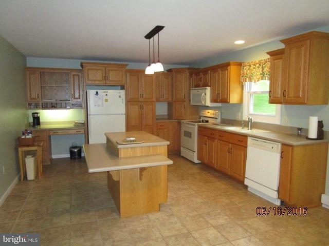 354 Powells Valley Road Halifax, PA 17032 - Photo 8 of 21