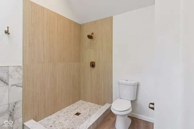 $619,900 | 11845 Discovery Circle, Indianapolis, IN 46236