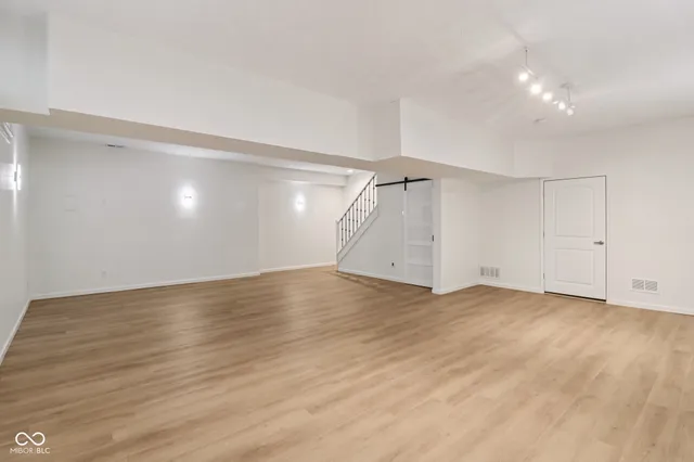 $619,900 | 11845 Discovery Circle, Indianapolis, IN 46236