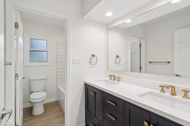 $619,900 | 11845 Discovery Circle, Indianapolis, IN 46236