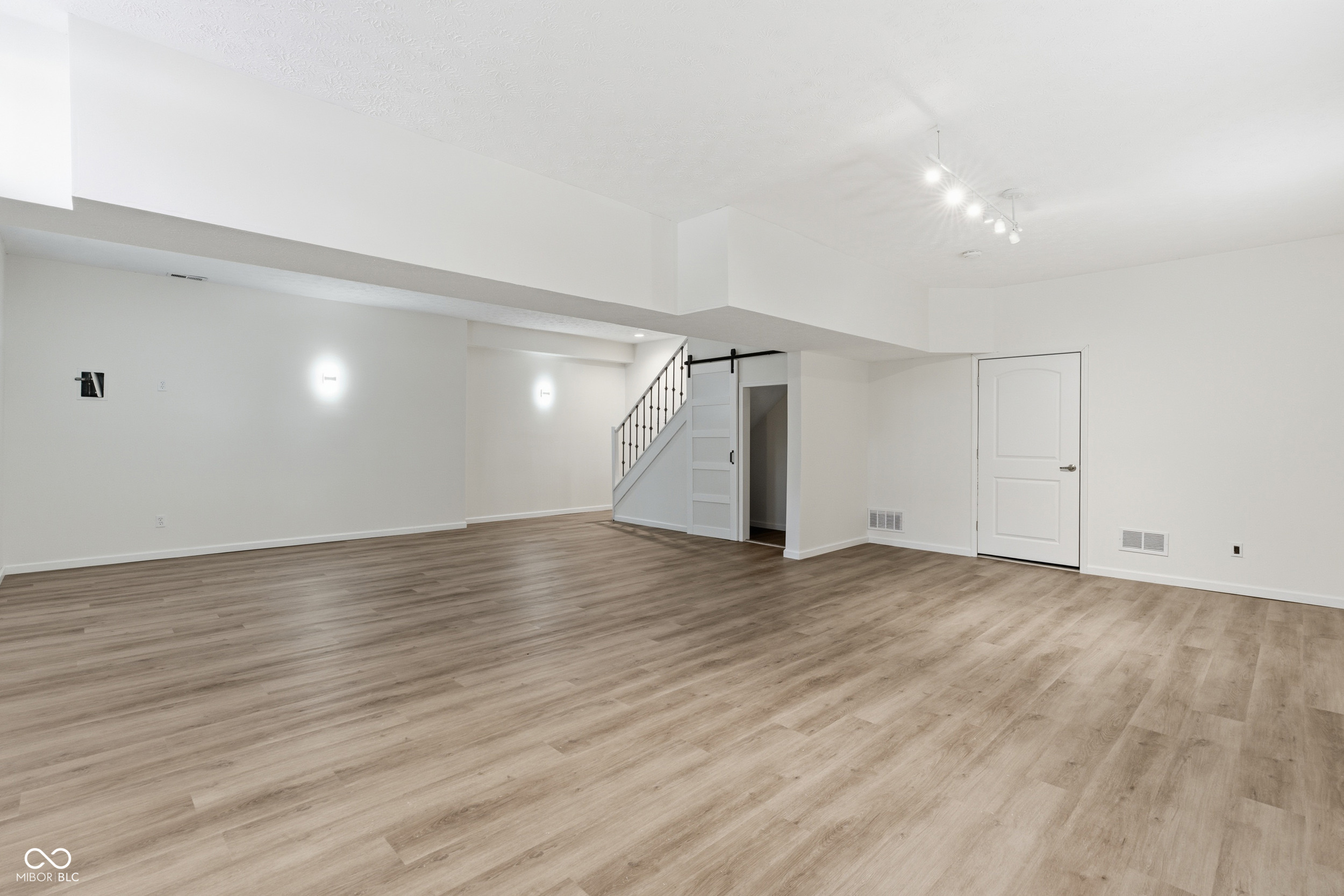 11845 Discovery Circle Indianapolis, IN 46236 - Photo 41 of 55