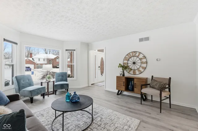 $619,899 | 11845 Discovery Circle, Indianapolis, IN 46236