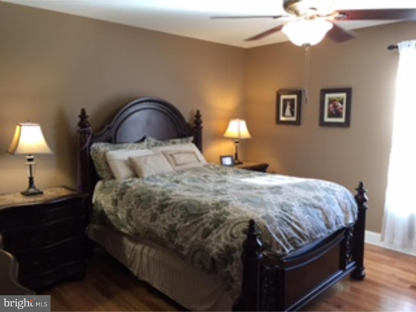 217 Parkdale Road Philadelphia, PA 19154 - Photo 12 of 18 Bedroom - Main