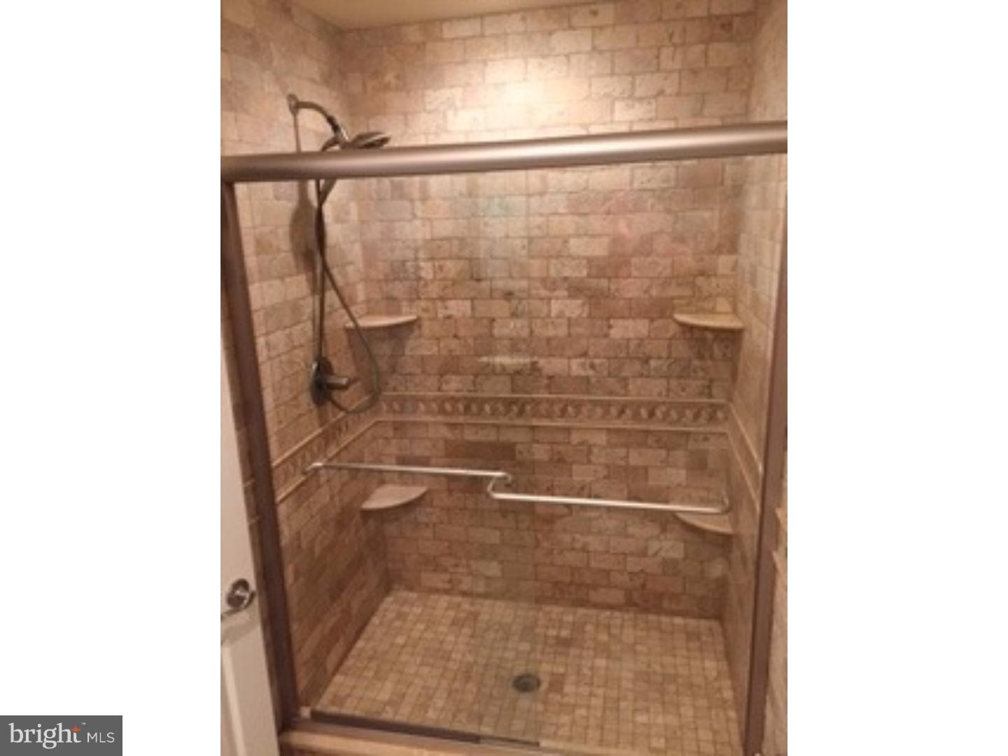 217 Parkdale Road Philadelphia, PA 19154 - Photo 8 of 18 Bedroom - Main