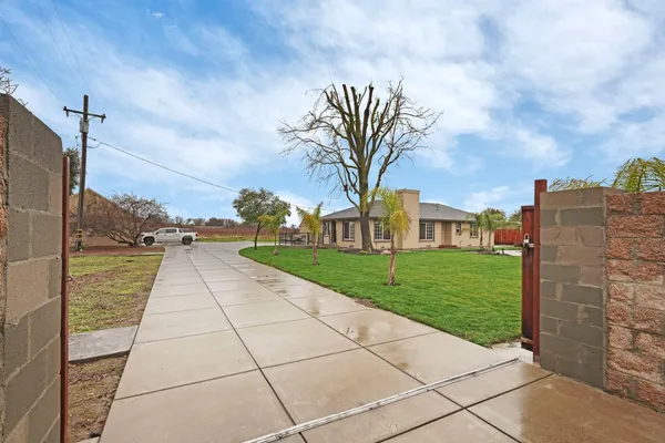 $1,179,000 | 2948 East Woodbridge Road, Acampo, CA 95220