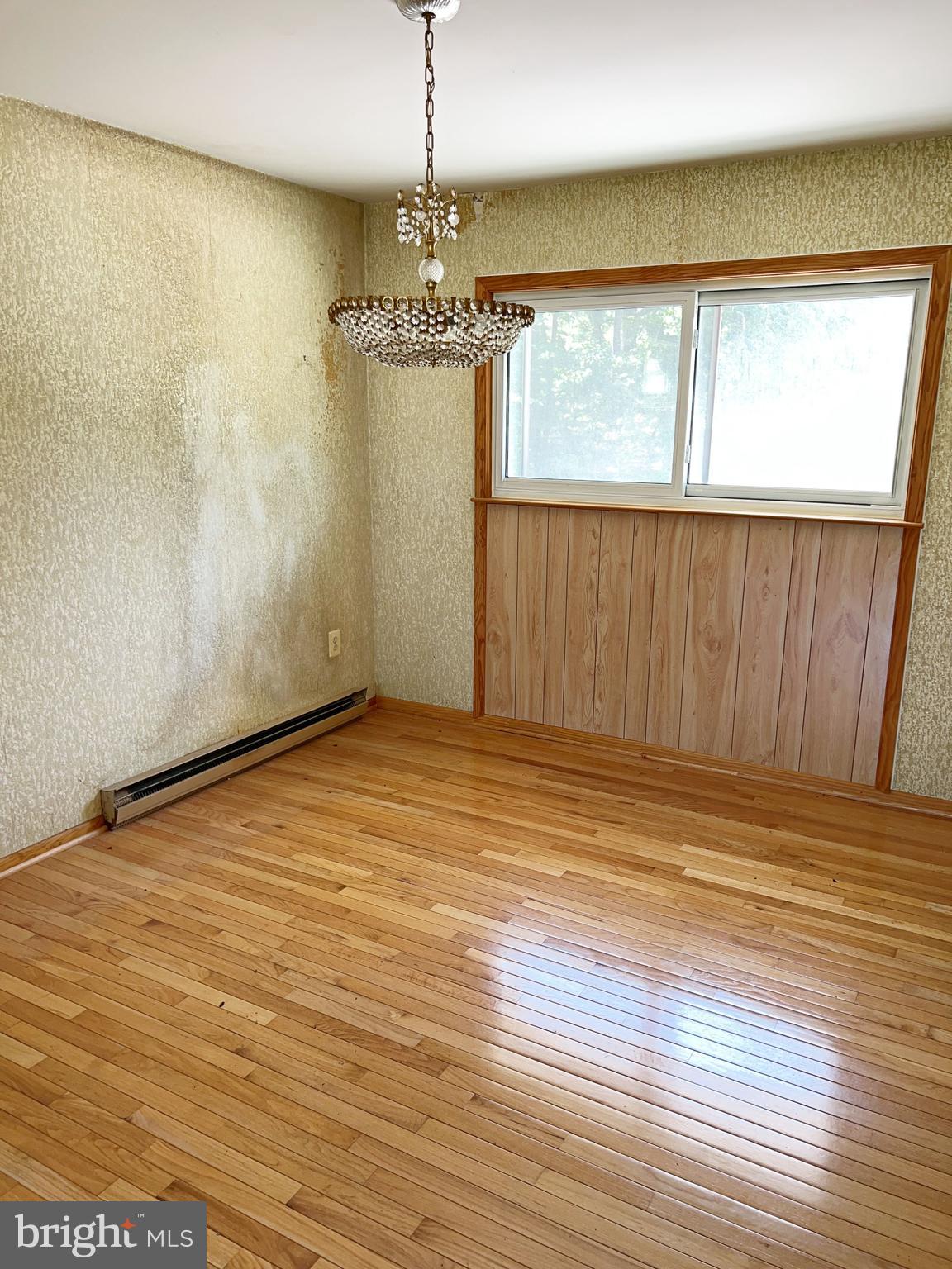 777 Queenstown Road Severn, MD 21144 - Photo 9 of 28 Interior