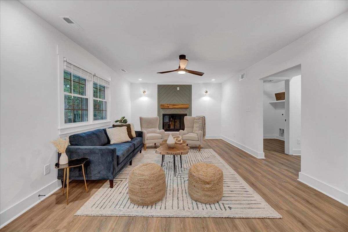 1108 East Millbrook Road Raleigh, NC 27609 - Photo 17 of 43 Photo 17
