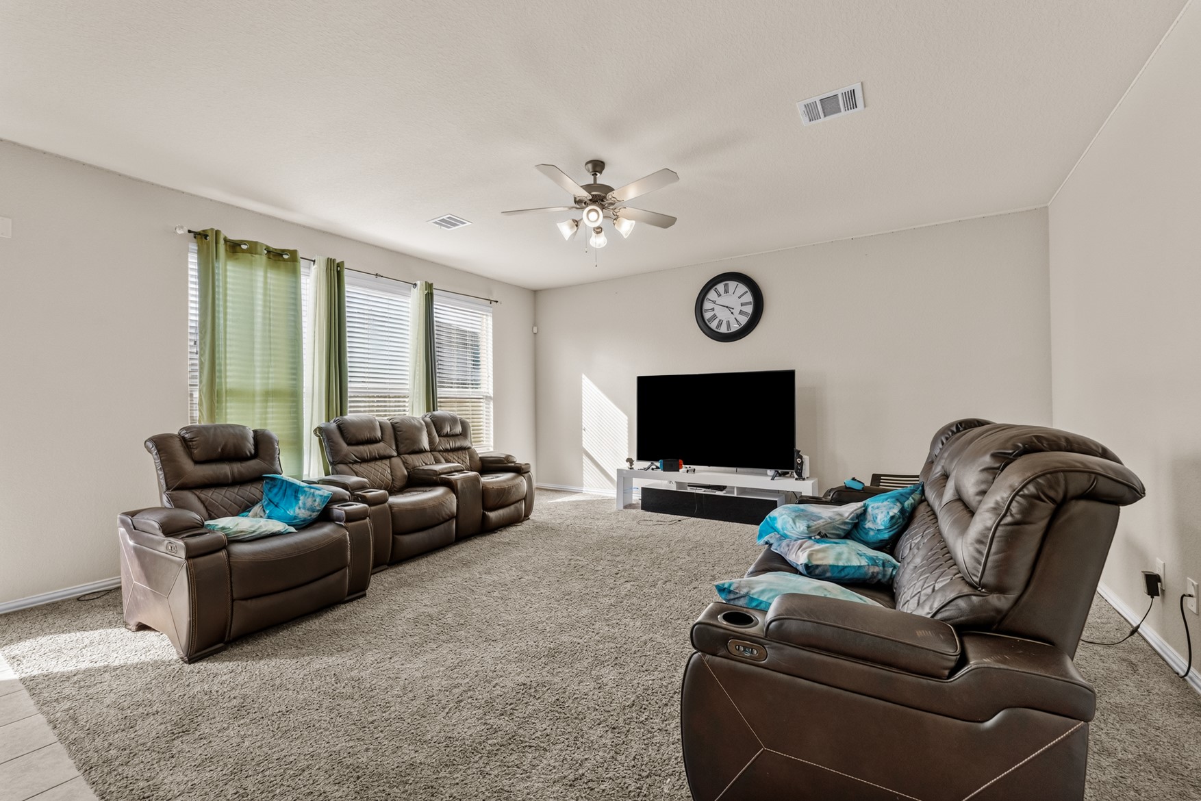 1443 Green Highland Dr Spring Spring, TX 77373 - Photo 11 of 26 Family Room