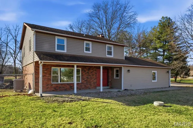 $350,000 | 1181 Old Vincennes Trail, O'Fallon, IL 62269