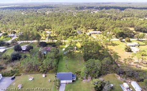 5732 Wolf Road Sebring, FL 33875 - Photo 9 of 13 Gallery Image 9