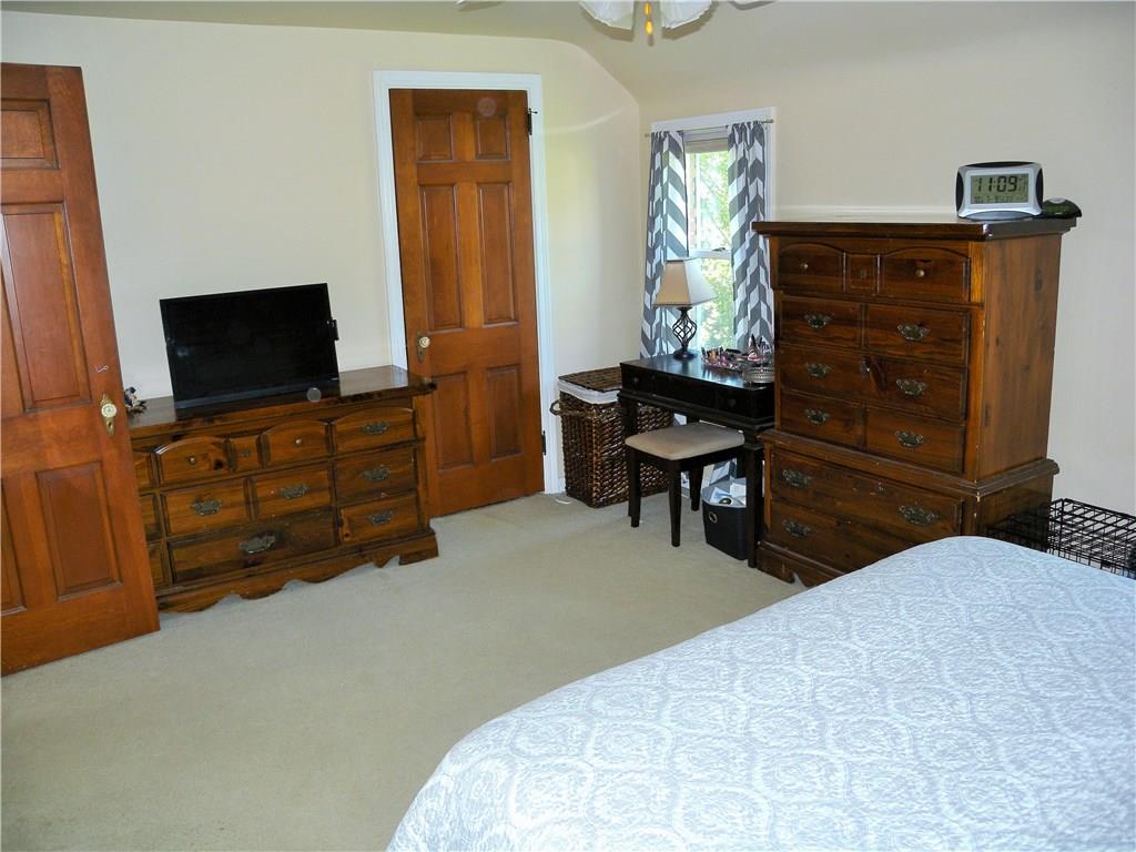 4753 Doyle Road Pittsburgh, PA 15227 - Photo 14 of 25 MASTER BEDROOM