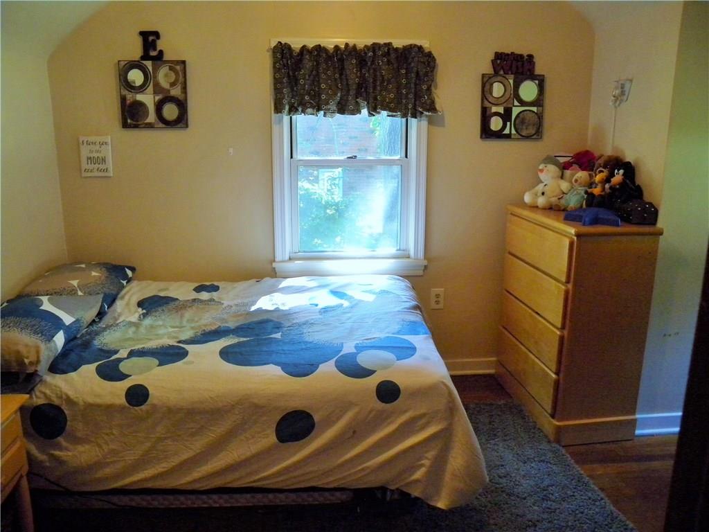4753 Doyle Road Pittsburgh, PA 15227 - Photo 16 of 25 BEDROOM