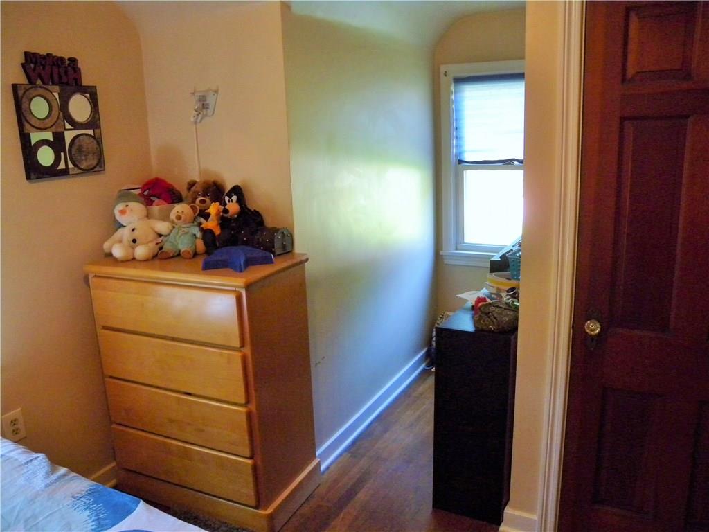 4753 Doyle Road Pittsburgh, PA 15227 - Photo 17 of 25 BEDROOM
