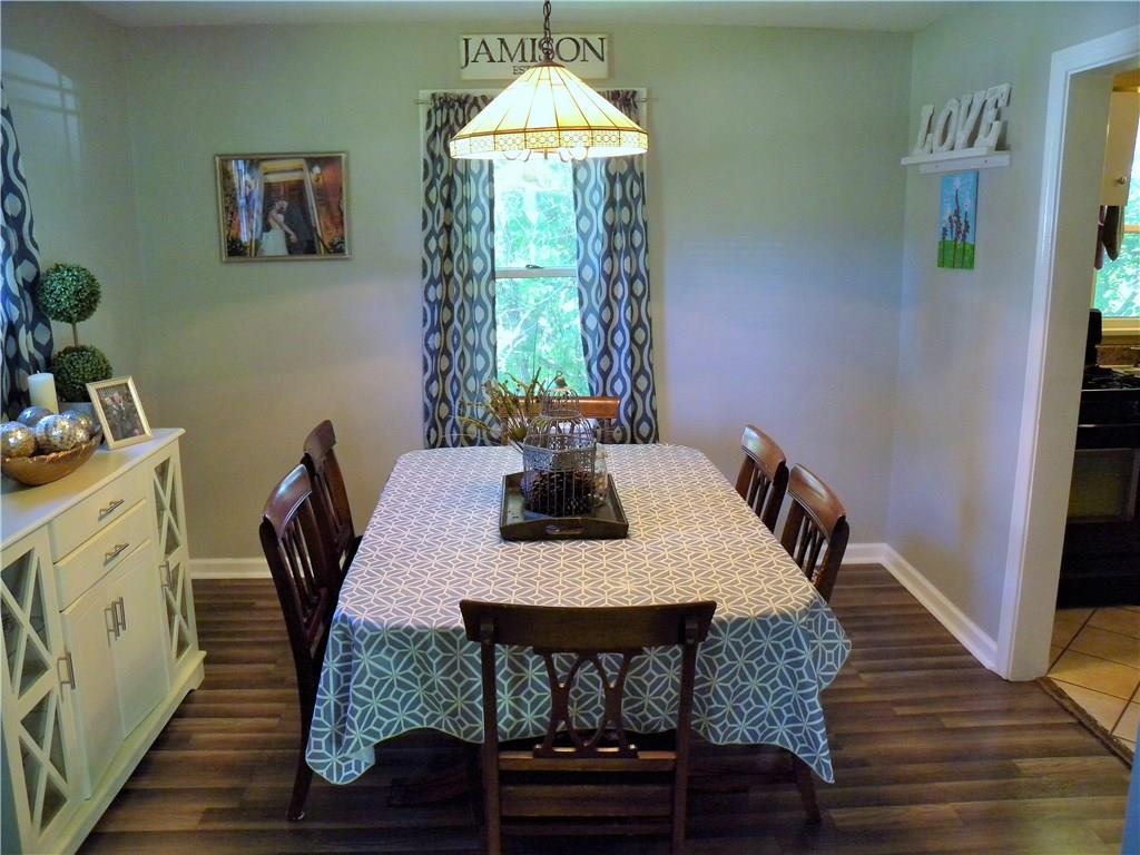 4753 Doyle Road Pittsburgh, PA 15227 - Photo 8 of 25 DINING ROOM