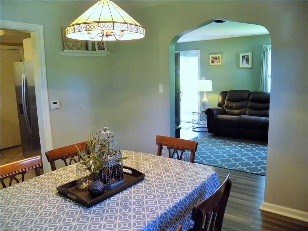 4753 Doyle Road Pittsburgh, PA 15227 - Photo 9 of 25 DINING ROOM