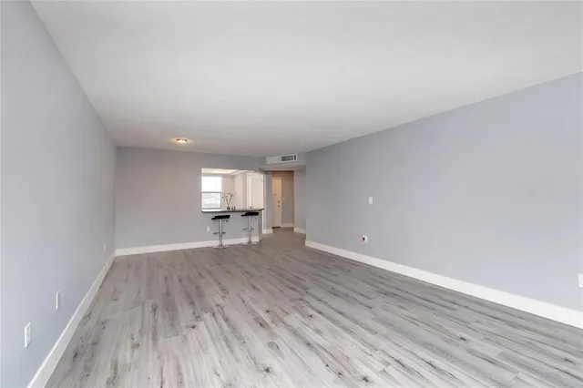 $219,500 | 1101 Northeast 191st Street, Unit H301, Miami, FL 33179