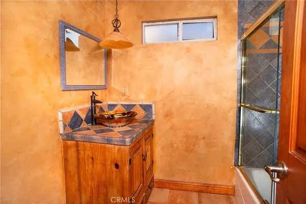 $659,500 | 23545 Vía Decano, Valencia, CA 91355