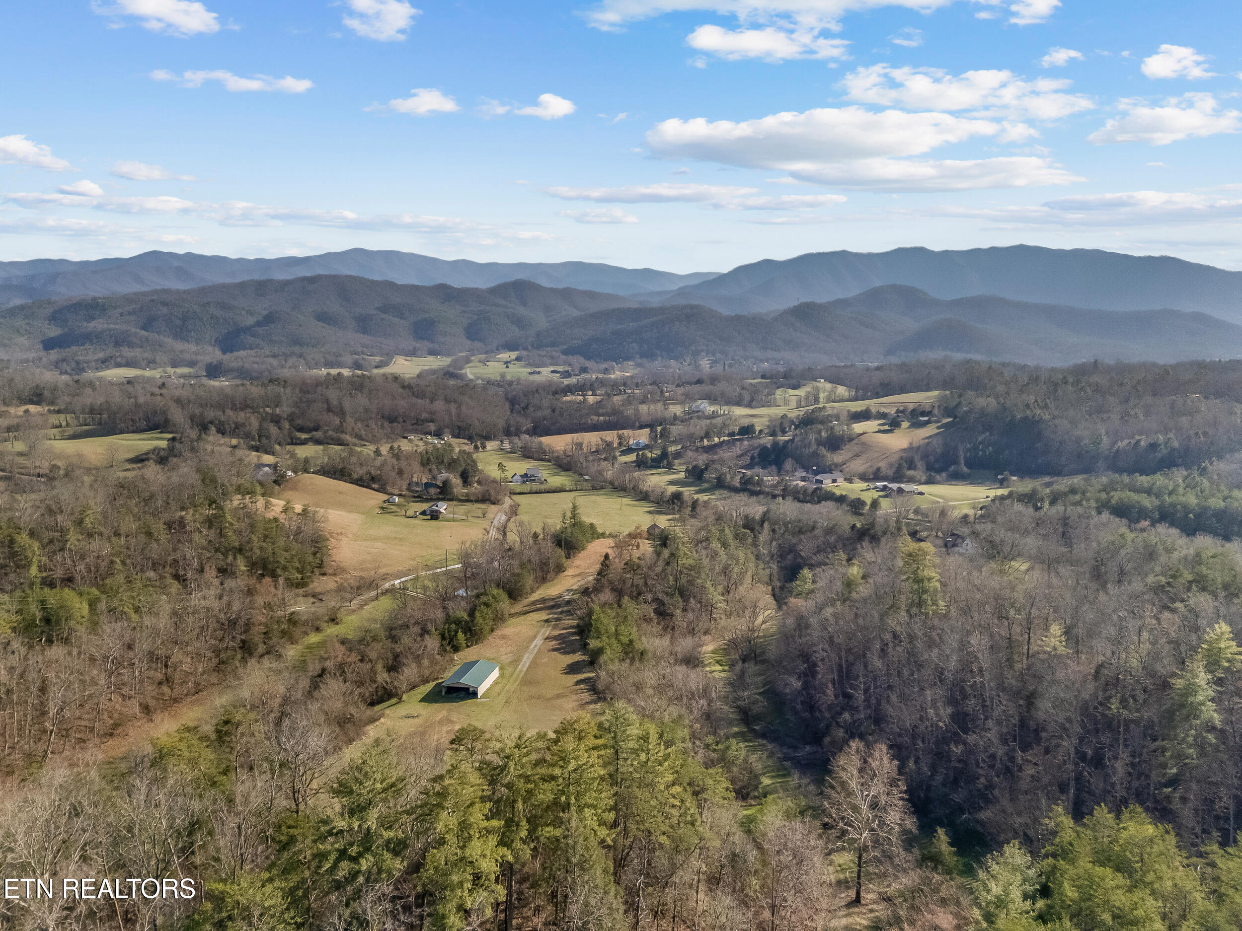 634 Old Cedar Creek Road Townsend, TN 37882 - Photo 13 of 20 24 634
