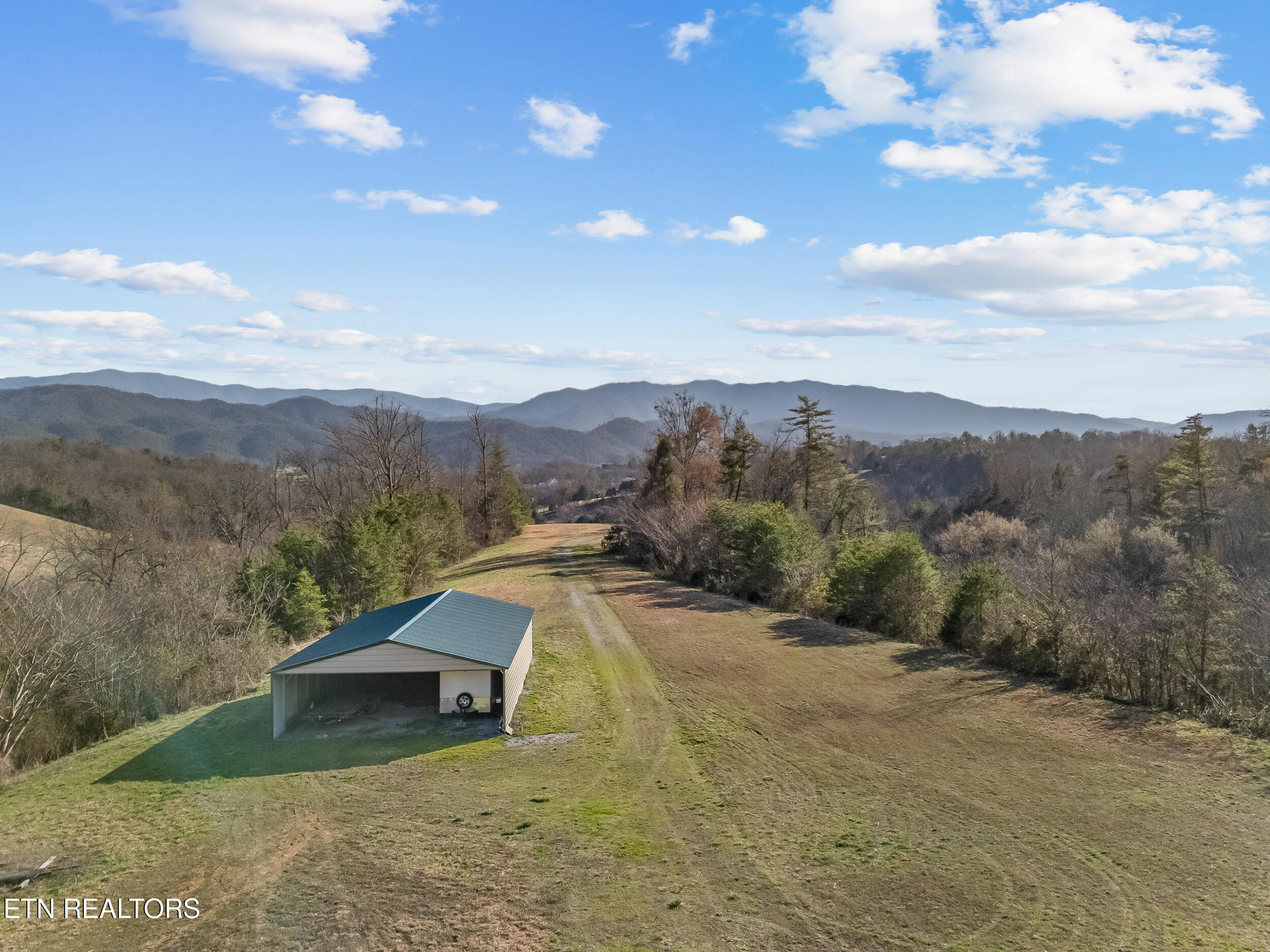 634 Old Cedar Creek Road Townsend, TN 37882 - Photo 14 of 20 25 634