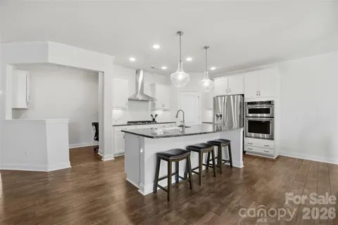 $750,000 | 5306 Tilley Manor Drive, Matthews, NC 28105