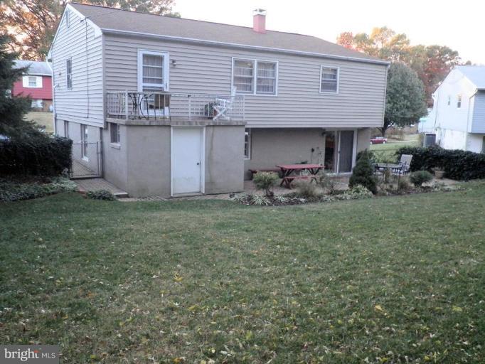 1108 Colony Ridge Road Odenton, MD 21113 - Photo 13 of 25 Back yard