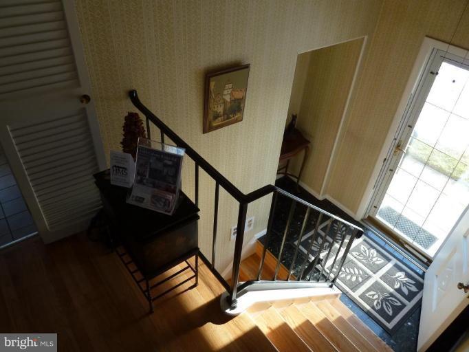 1108 Colony Ridge Road Odenton, MD 21113 - Photo 20 of 25 Entrance / Foyer