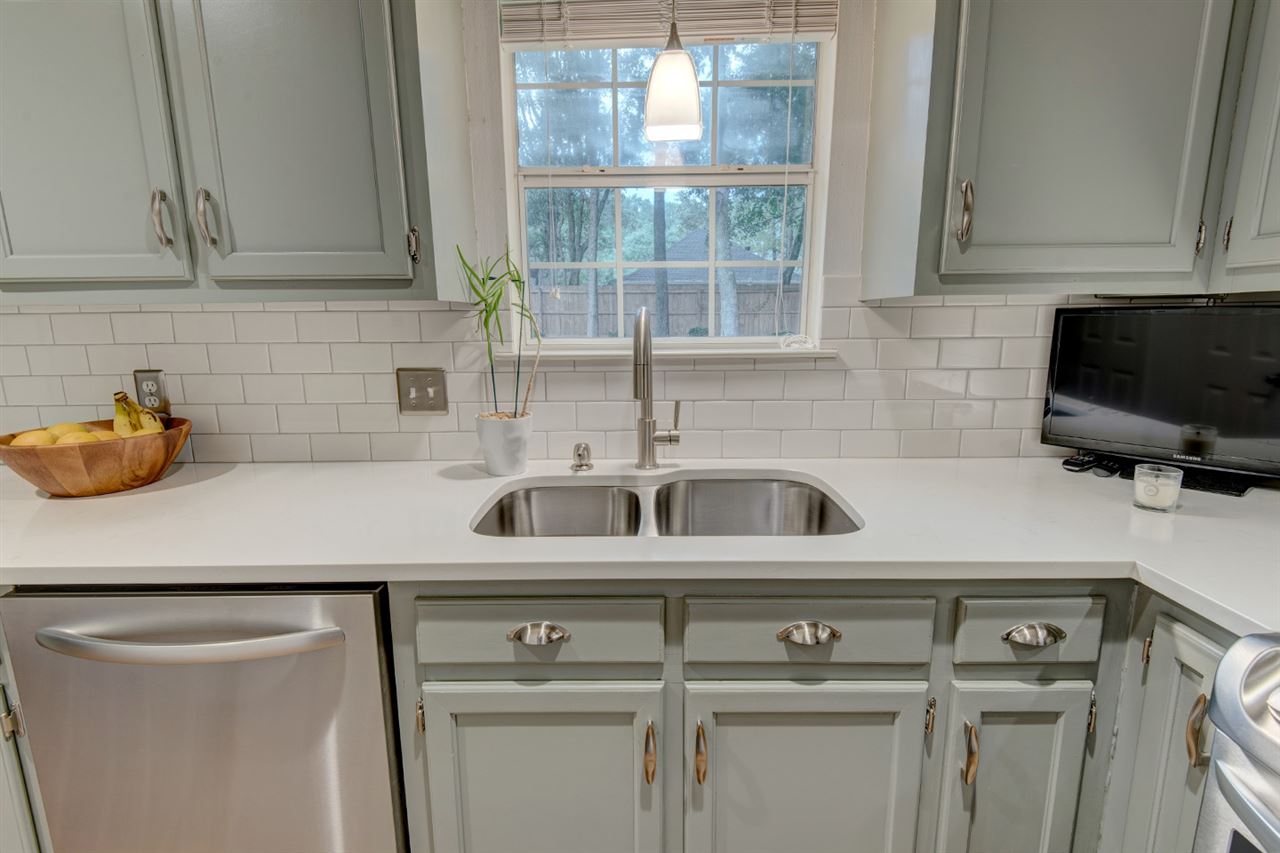 223 Maplewood Loop Daphne, AL 36526 - Photo 10 of 20 Kitchen View