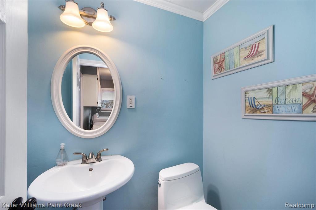 2511 West Avon Road Rochester Hills, MI 48309 - Photo 15 of 26