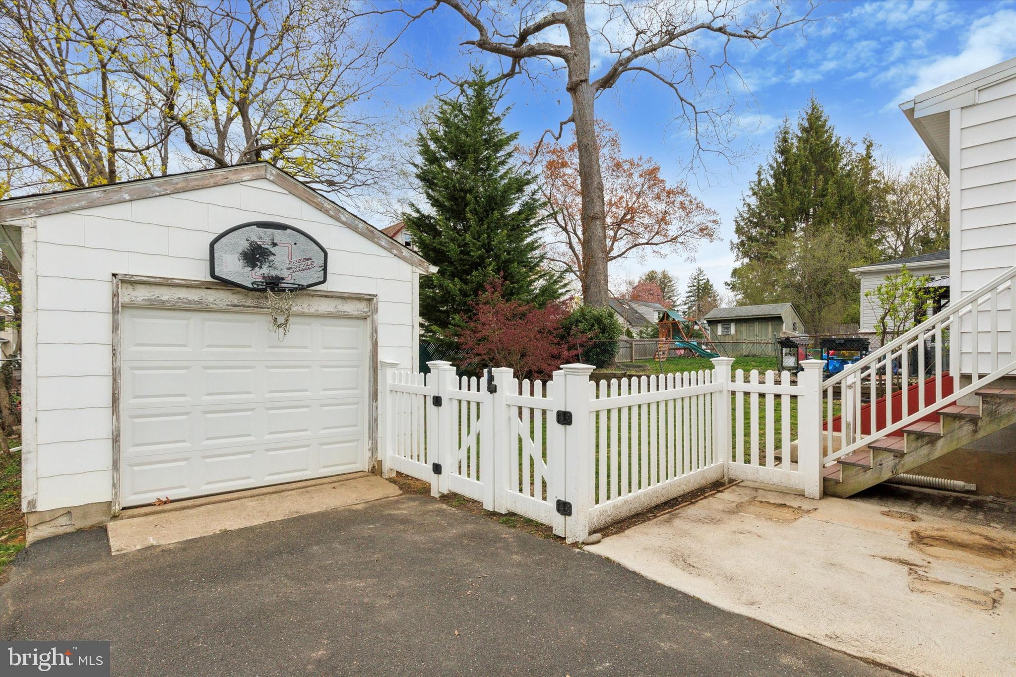 326 Maple Avenue Glenside, PA 19038 - Photo 23 of 25 a view of a house with wooden fence
