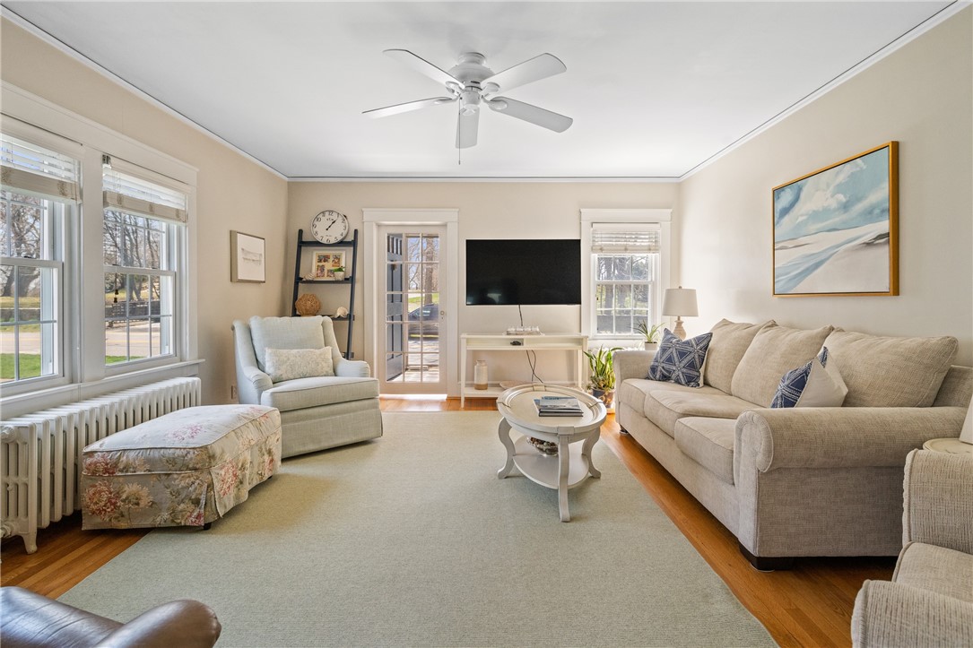 94 Ruggles Avenue Newport, RI 02840 - Photo 3 of 21