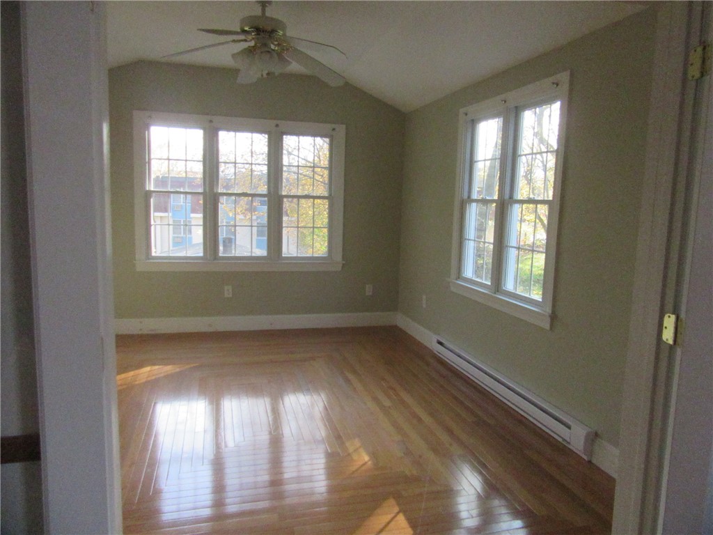 589 Gaskill Street Woonsocket, RI 02895 - Photo 9 of 21