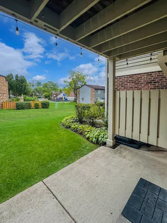 $2,195 | 1540 Heather Court, Unit C1, Wheeling, IL 60090