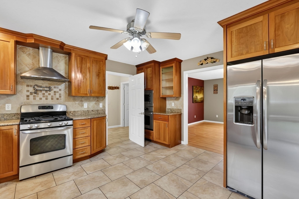 359 Springfield Street Palmer, MA 01069 - Photo 5 of 39 Gallery Image 5