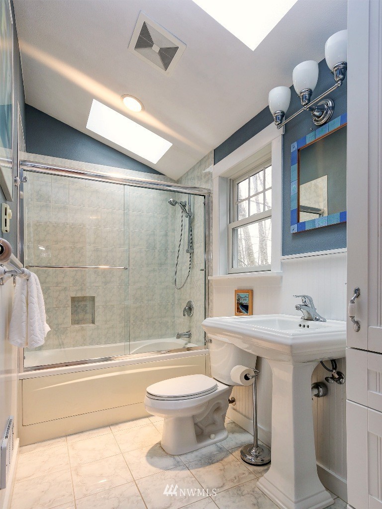 11700 Two Creeks Road Northeast Bainbridge Island, WA 98110 - Photo 13 of 18