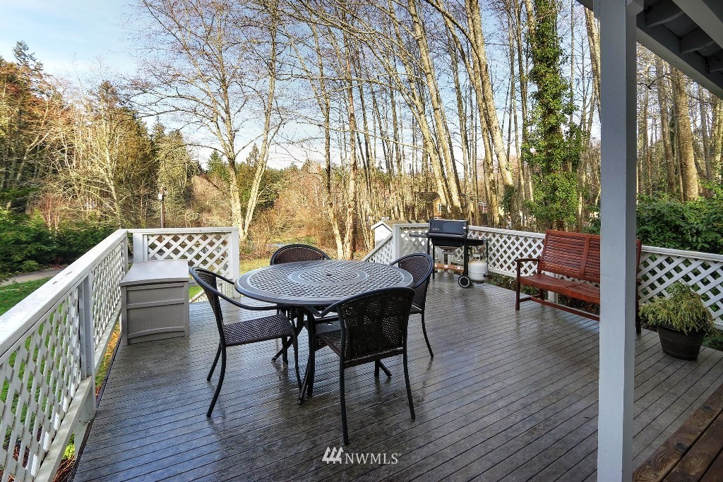 11700 Two Creeks Road Northeast Bainbridge Island, WA 98110 - Photo 16 of 18