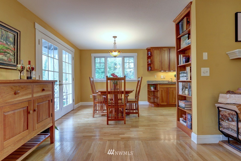 11700 Two Creeks Road Northeast Bainbridge Island, WA 98110 - Photo 6 of 18