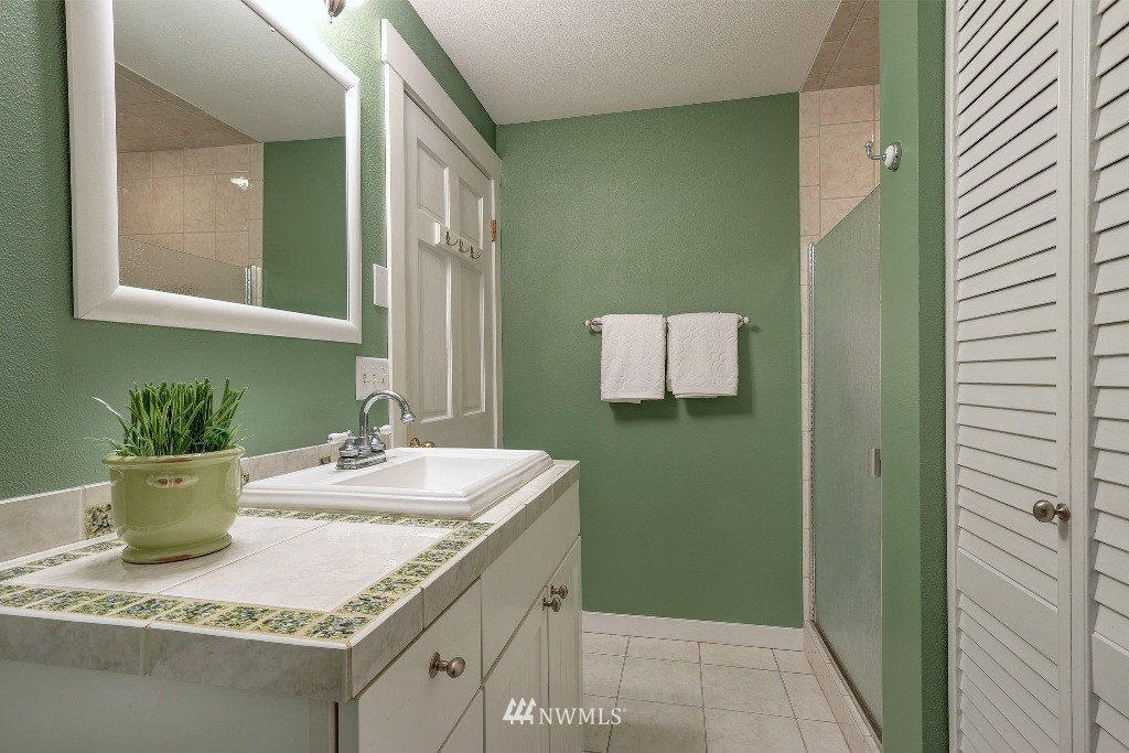 11700 Two Creeks Road Northeast Bainbridge Island, WA 98110 - Photo 10 of 18