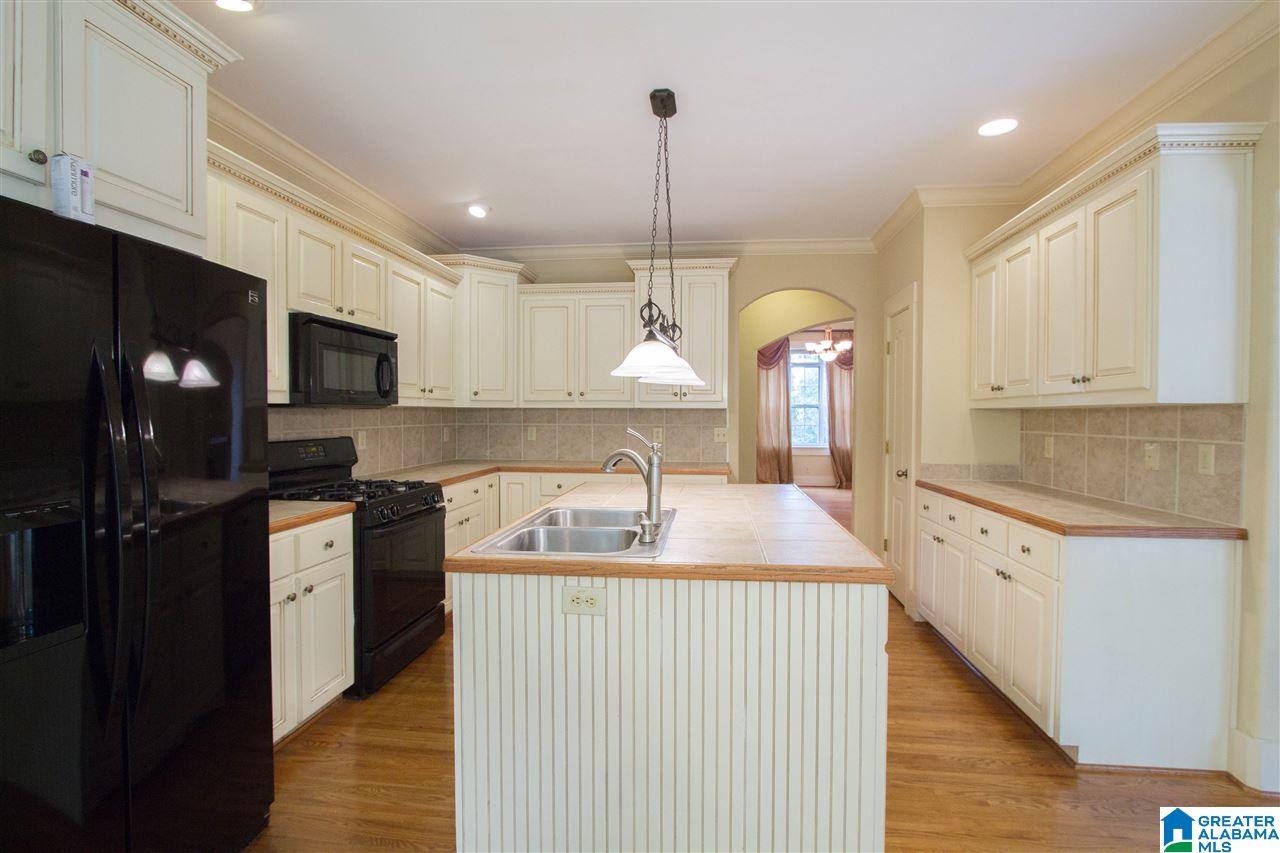109 Cliff Road Sterrett, AL 35147 - Photo 12 of 47