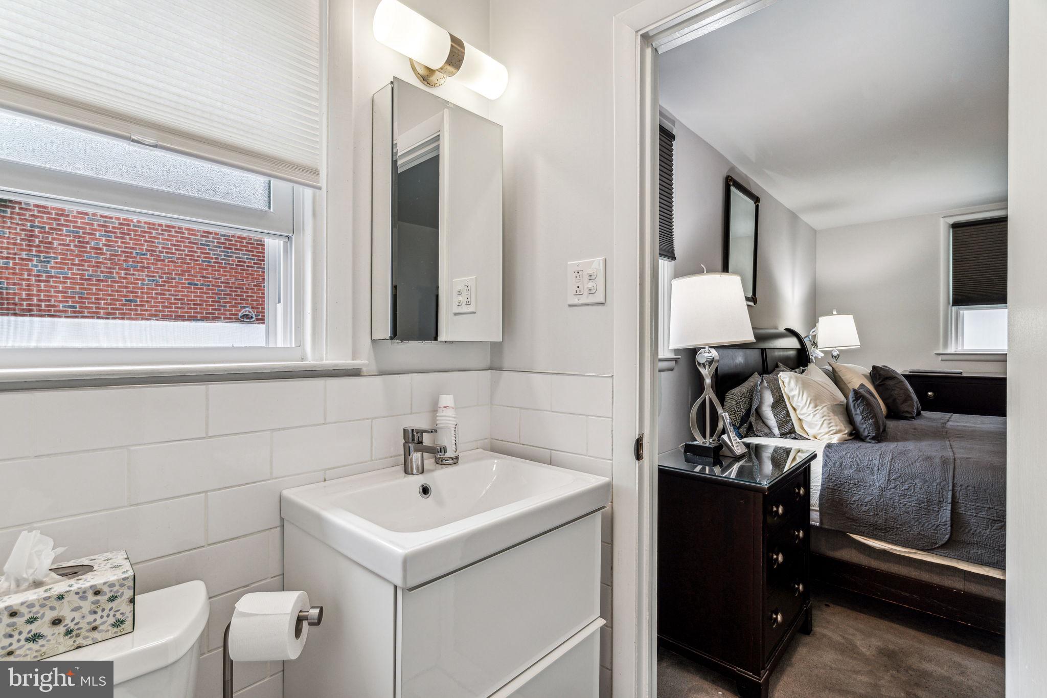 741 Charette Road Philadelphia, PA 19115 - Photo 11 of 28 Ensuite Bathroom