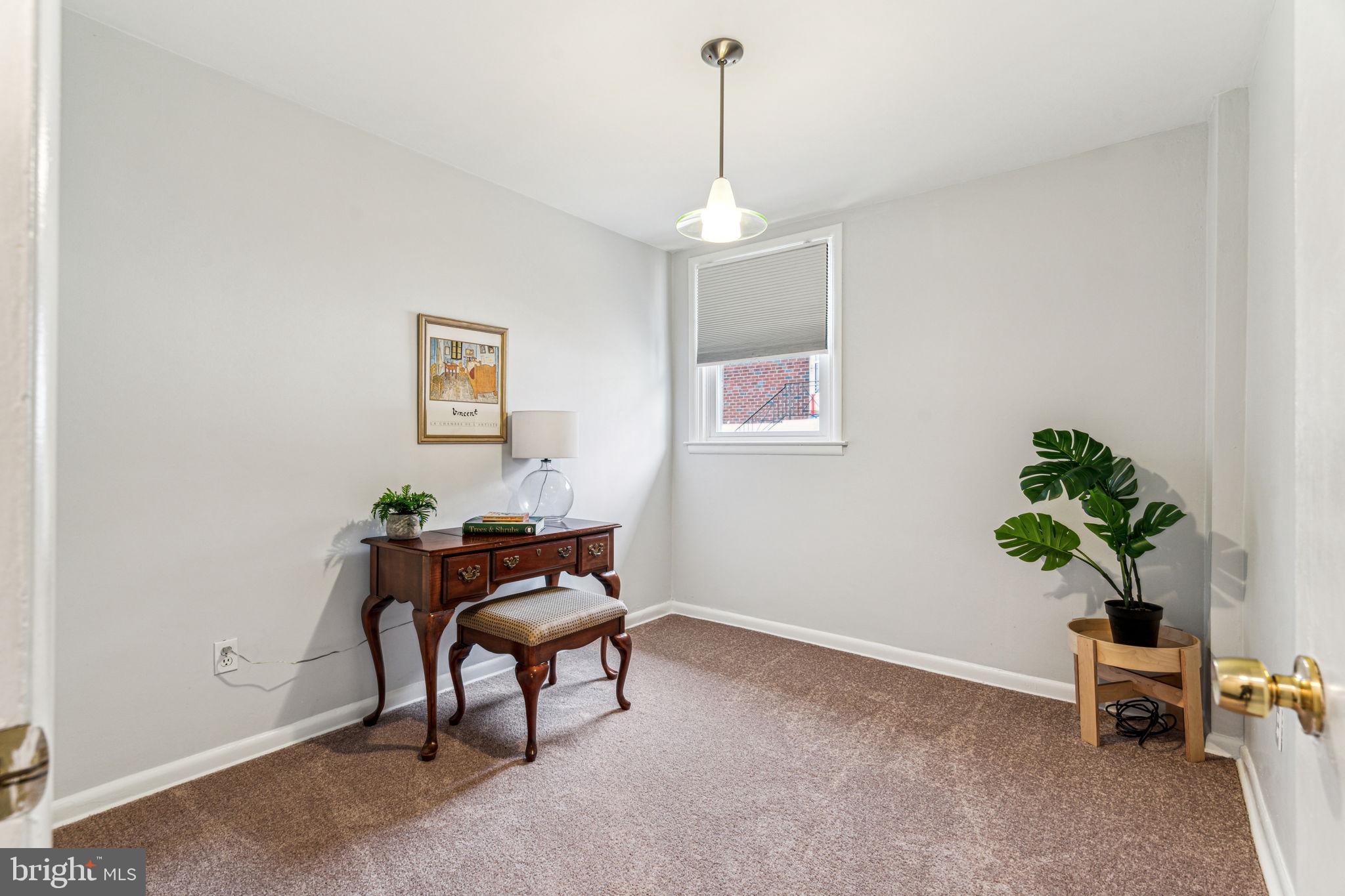 741 Charette Road Philadelphia, PA 19115 - Photo 15 of 28 Second bedroom