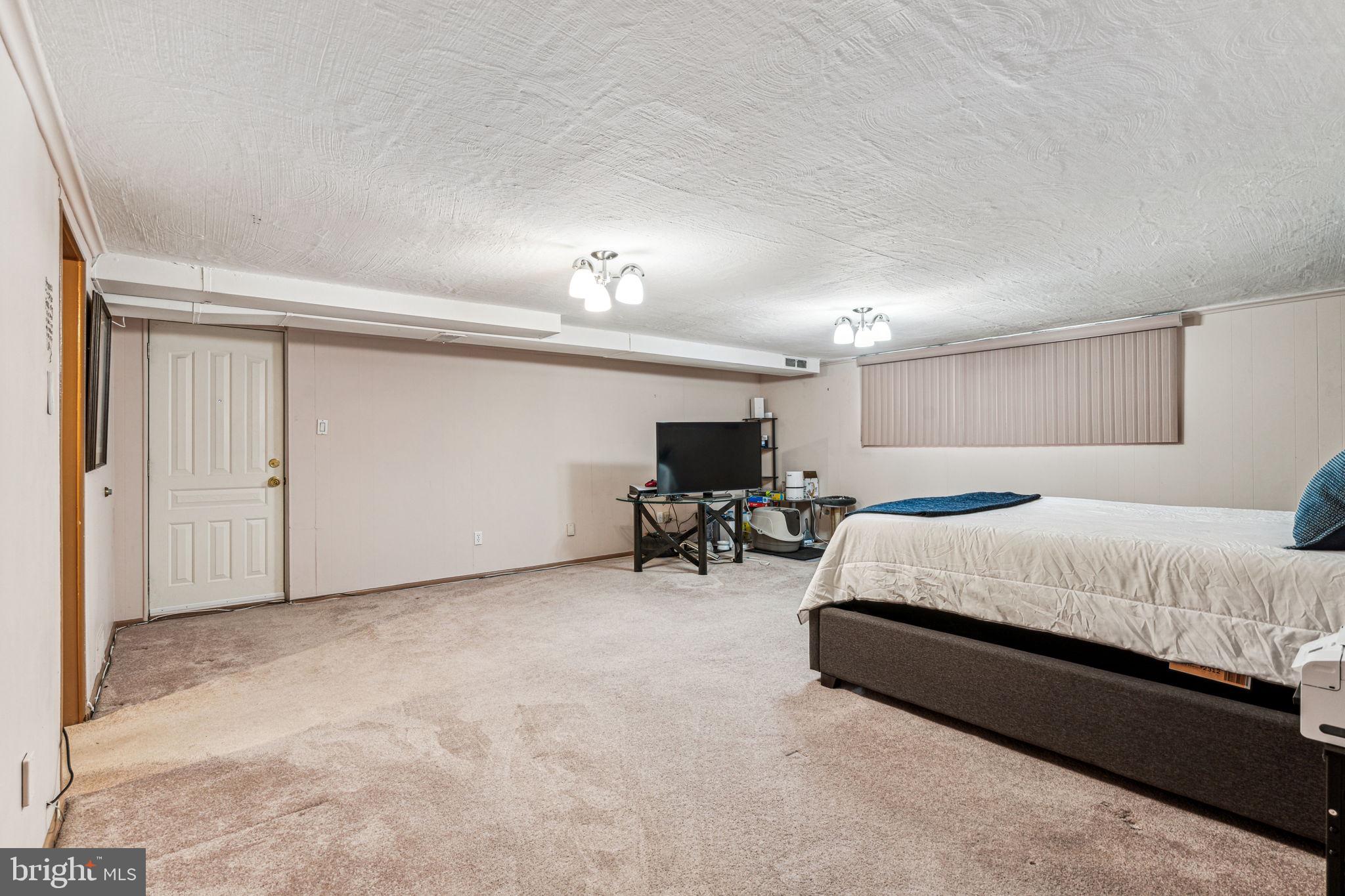 741 Charette Road Philadelphia, PA 19115 - Photo 17 of 28 Finished basement