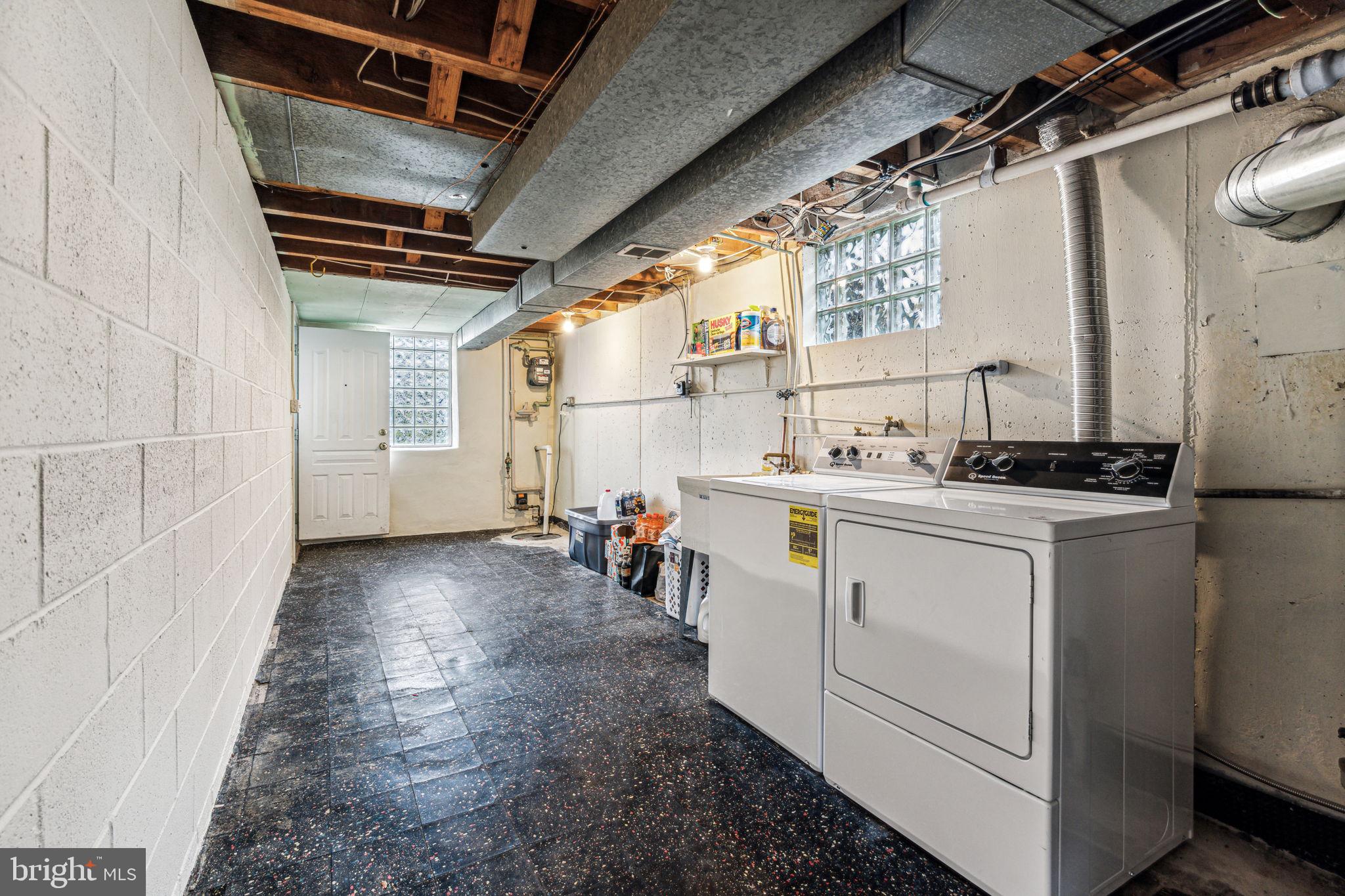 741 Charette Road Philadelphia, PA 19115 - Photo 20 of 28 Laundry Room
