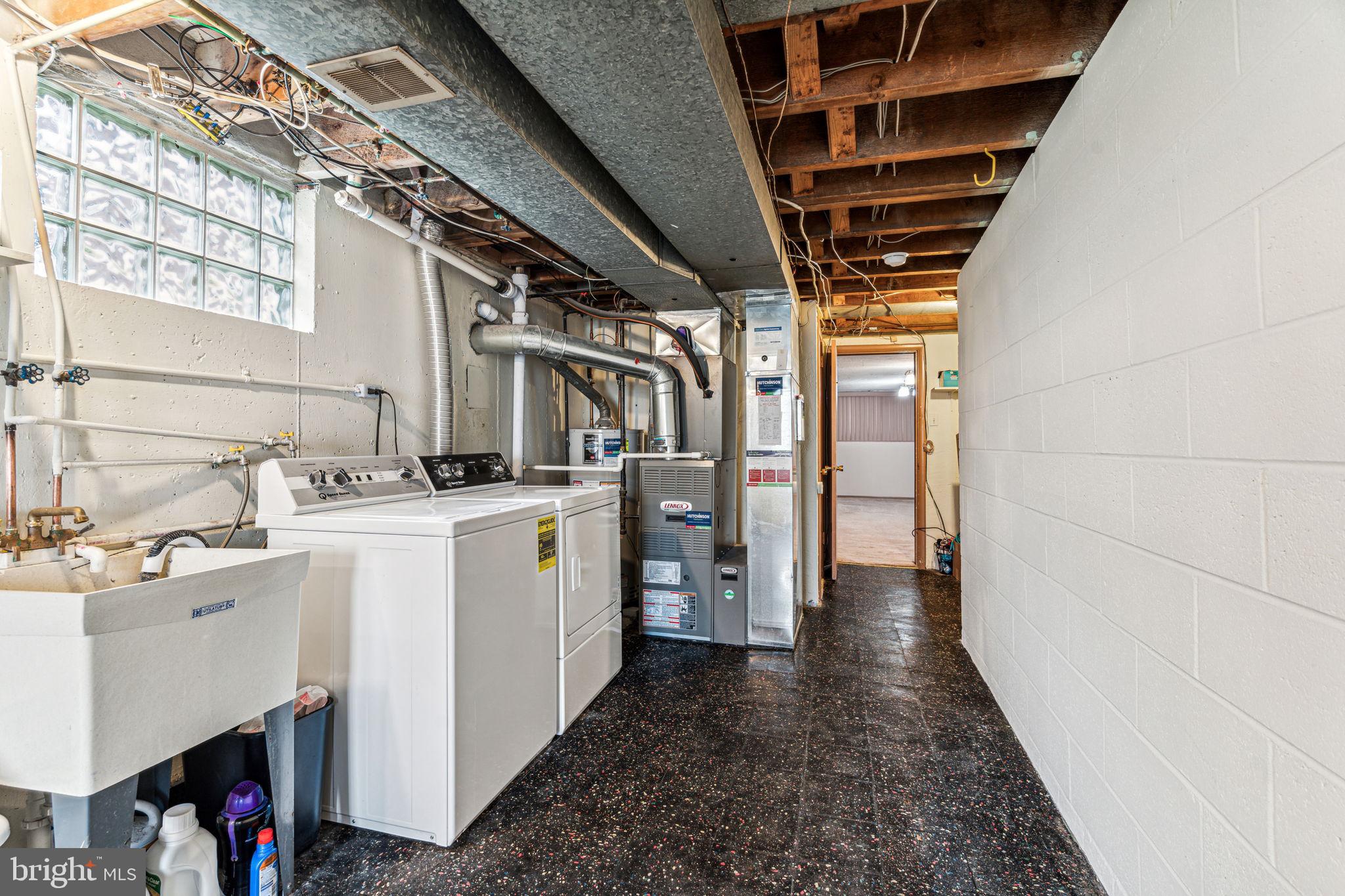 741 Charette Road Philadelphia, PA 19115 - Photo 21 of 28 Laundry Room