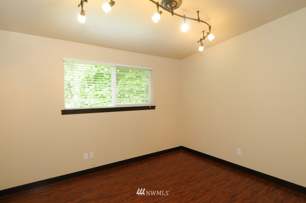 19529 1st Drive Southeast Bothell, WA 98012 - Photo 12 of 12 Gallery Image 12