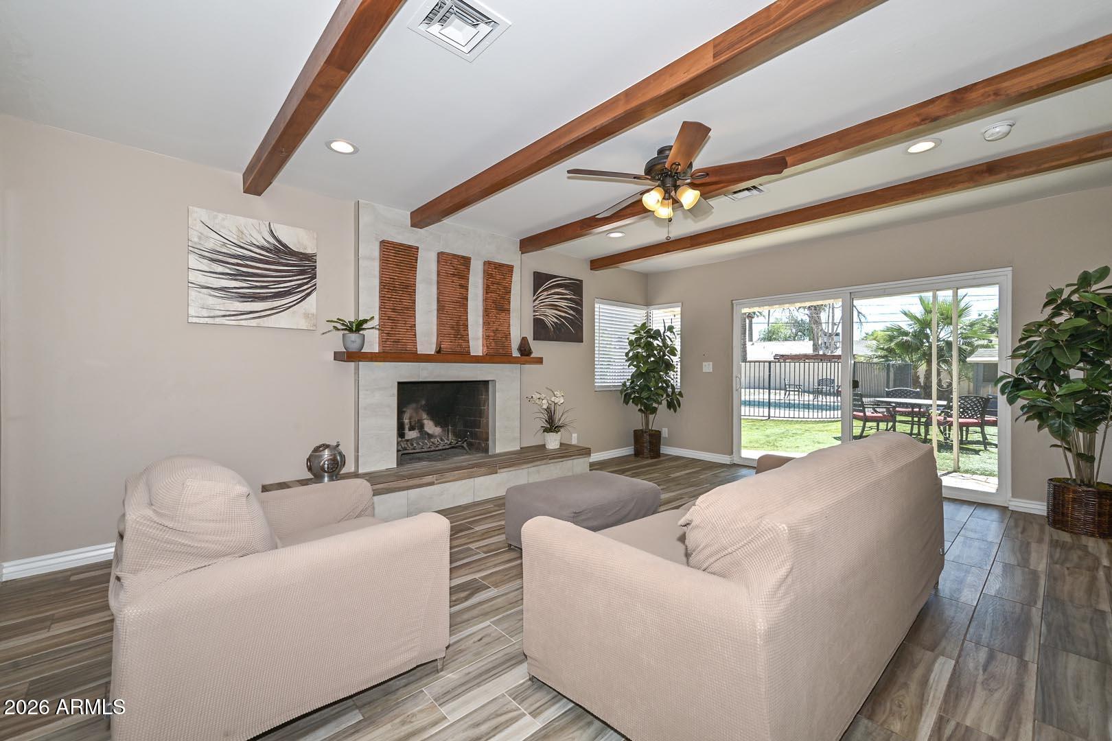 2032 East Cheery Lynn Road Phoenix, AZ 85016 - Photo 11 of 32 Family Room