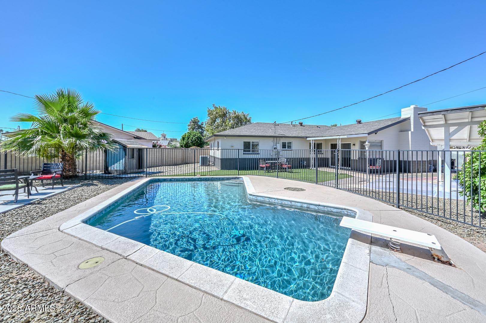 2032 East Cheery Lynn Road Phoenix, AZ 85016 - Photo 13 of 32 Pool-Backyard